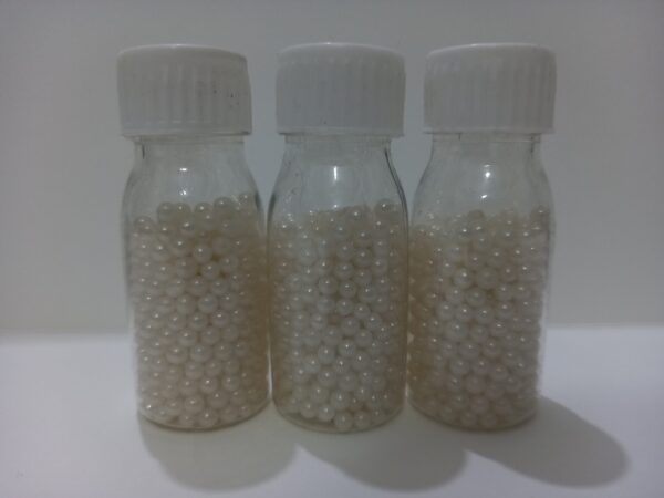 4mm Medium White Pearl Sprinkles