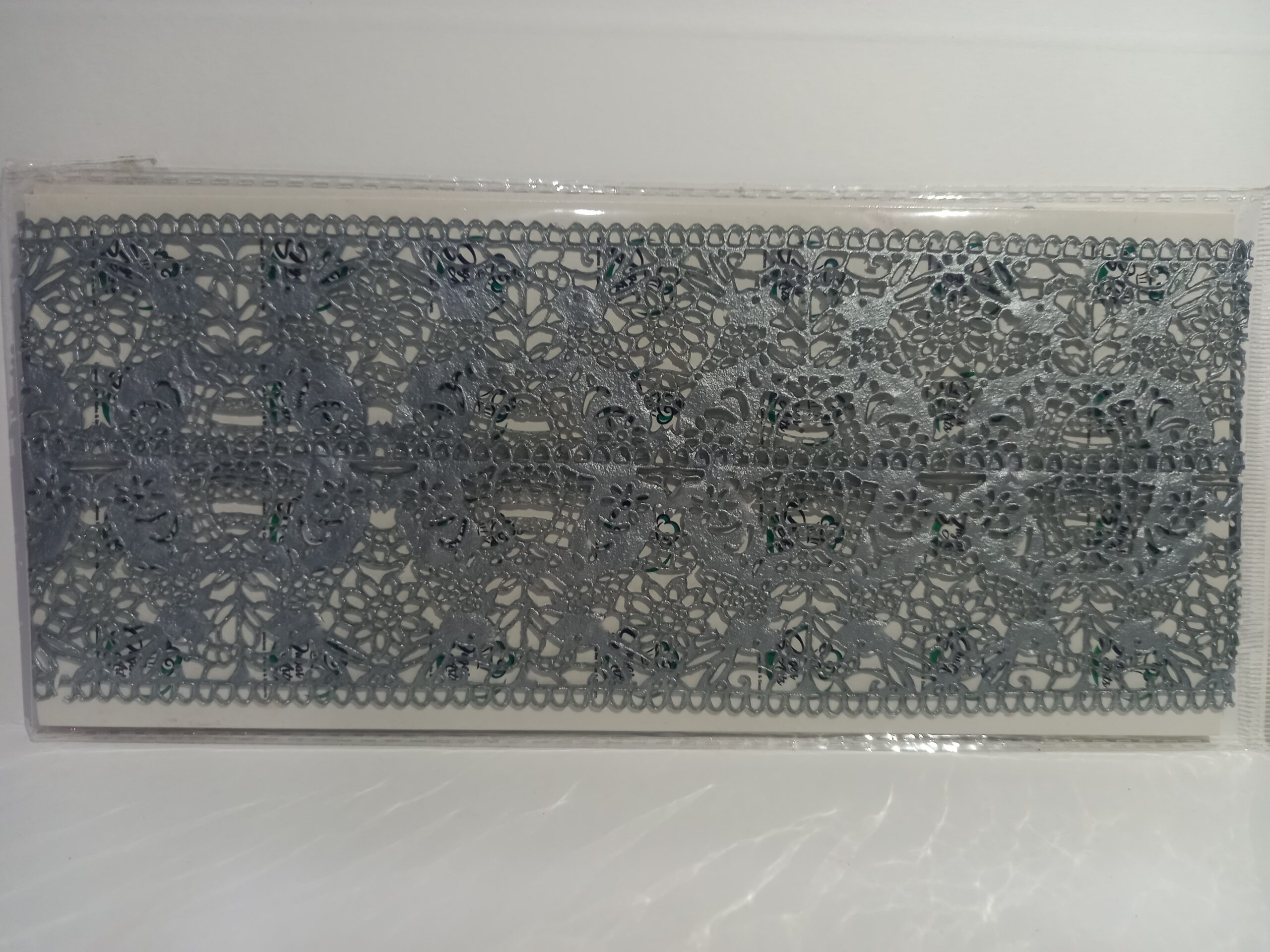 SILVER EDIBLE LACE DESIGN 2