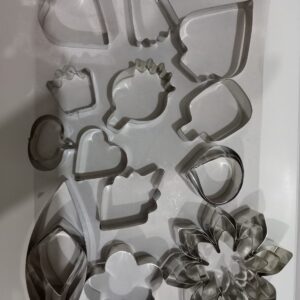 STAINLESS STEEL ADVANCE COOKIE CUTTER SET
